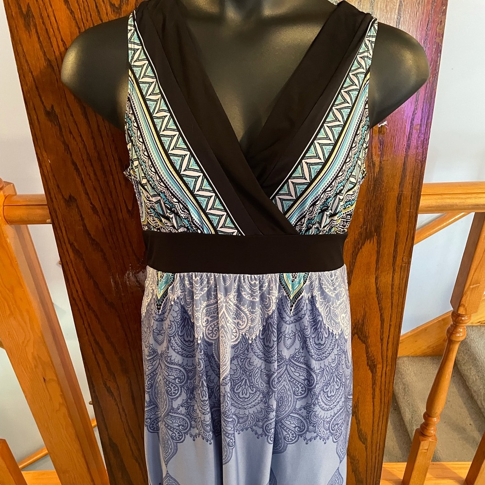 Flowy multicolored maxi dress